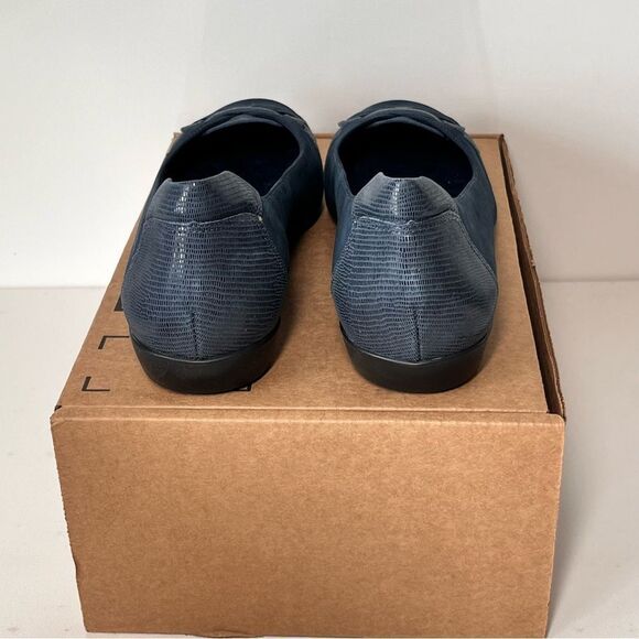 Walking Cradles Freya Freya Closed Toe Flat - Picture 6 of 7